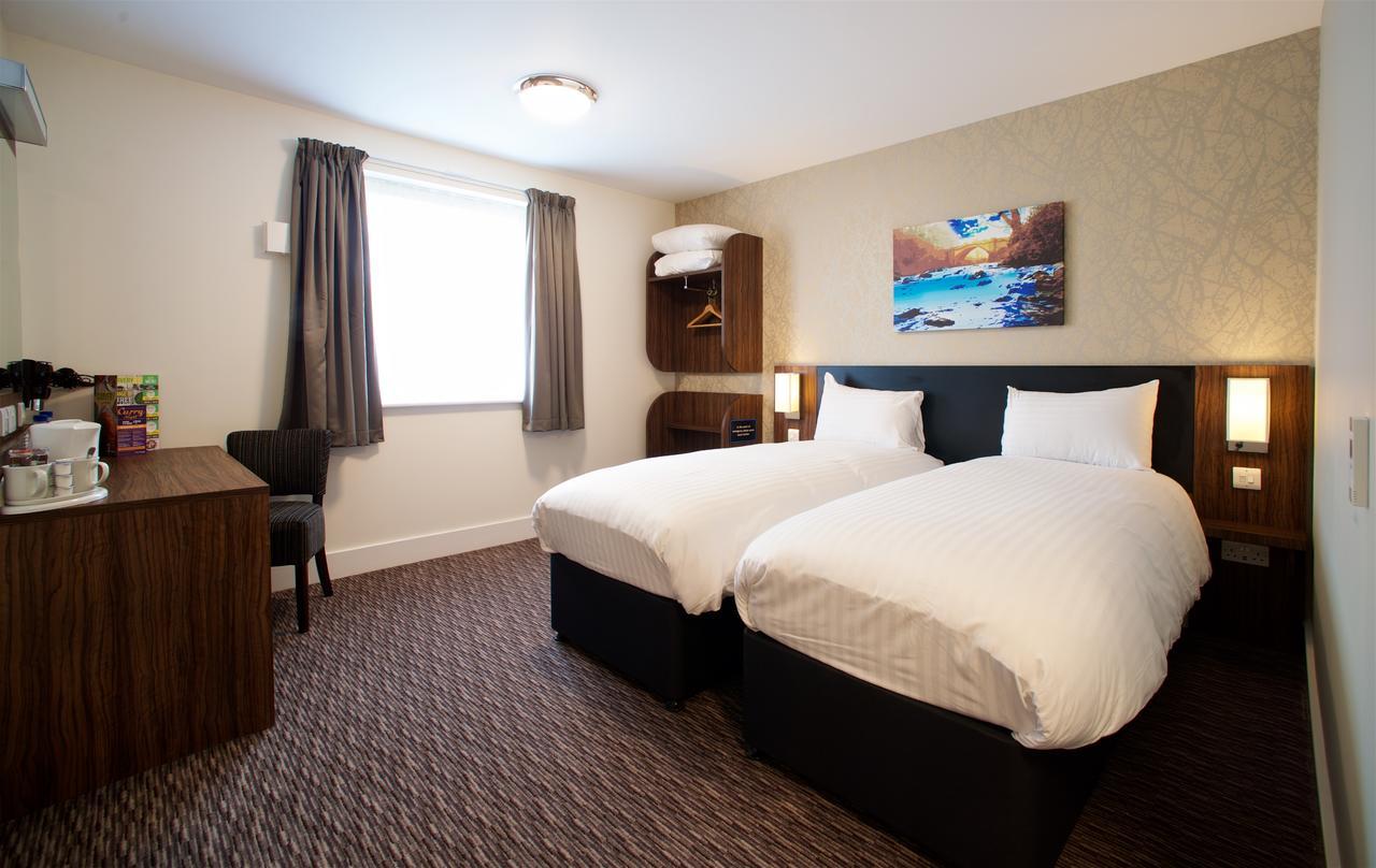 Chain Runner, Livingston By Marston'S Inns Экстерьер фото