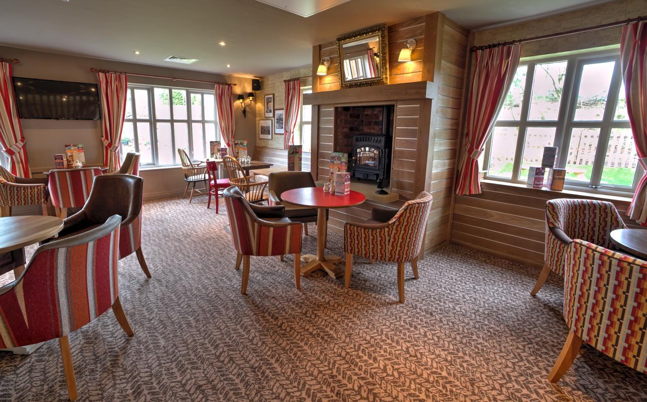 Chain Runner, Livingston By Marston'S Inns Экстерьер фото